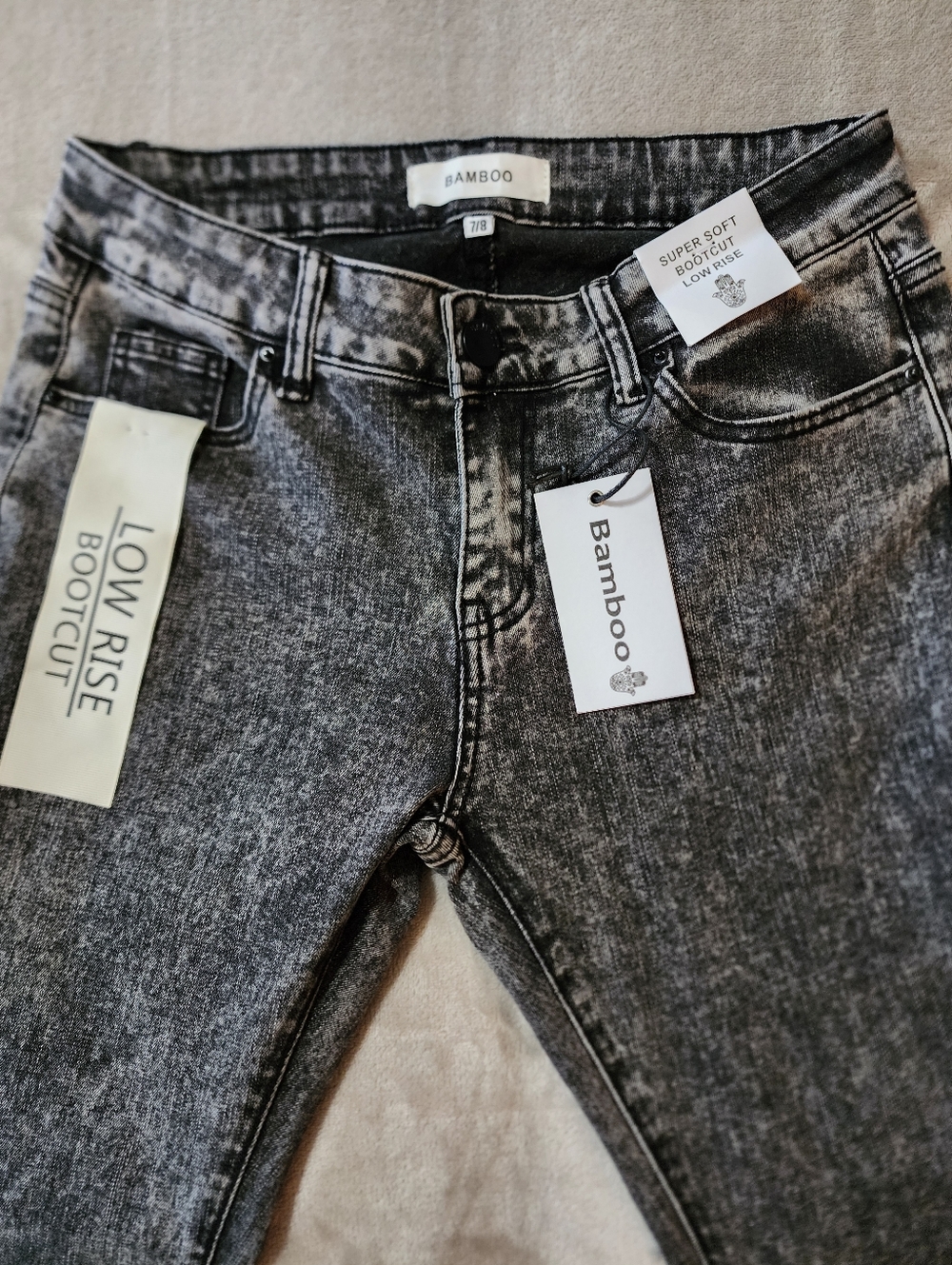 Y2K Low Rise Flare | Acid Wash Denim Jeans | Bamboo | Size 7/8 NWT - Picture 4 of 8